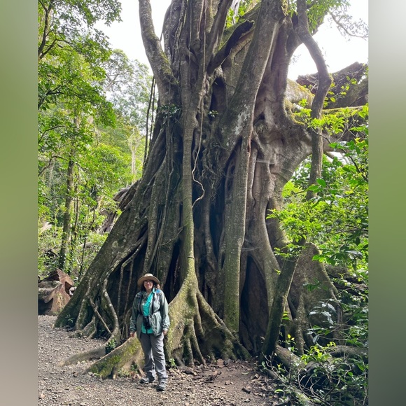 Meet your Posher, Jill - Picture 6 of 7